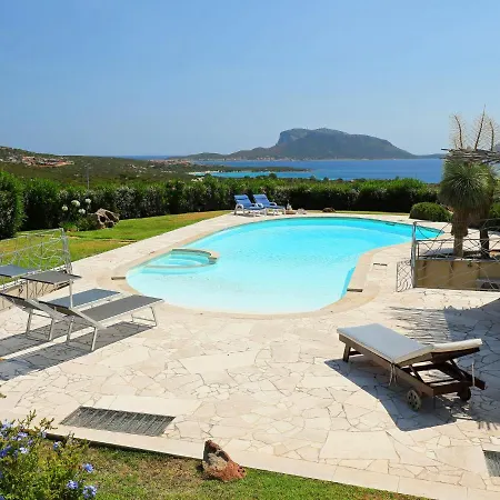 Holiday home Iris By Interhome
